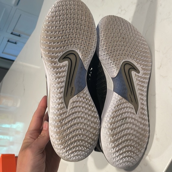 Womens Nike React Vapor NXT HC Tennis Court Size 7 - Picture 4 of 5